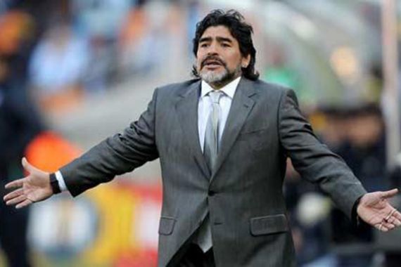 Maradona Iri Dunga Pelatih Brasil Lagi - JPNN.COM