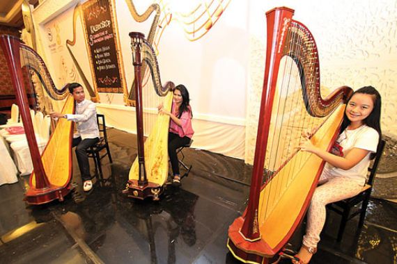 Empat Harpist dalam Satu Karya - JPNN.COM