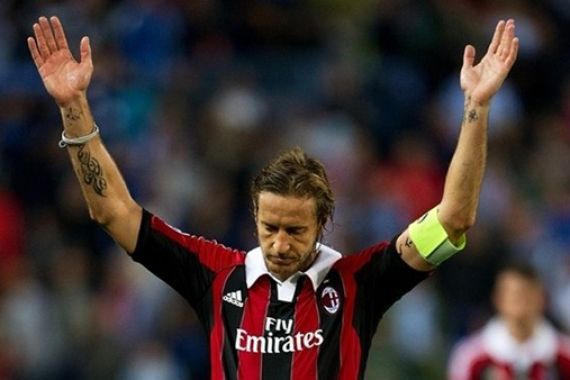 Legenda AC Milan Segera Gantung Sepatu - JPNN.COM
