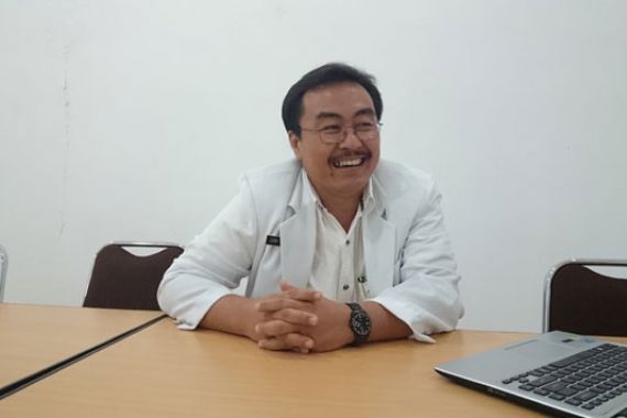 Dokter Joni Wahyuhadi, Inisiator Surabaya Neuroscience Institute (SNeI) - JPNN.COM