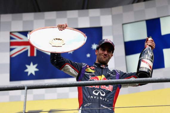 Juara di Belgia, Ricciardo Pecahkan Rekor 54 Tahun - JPNN.COM