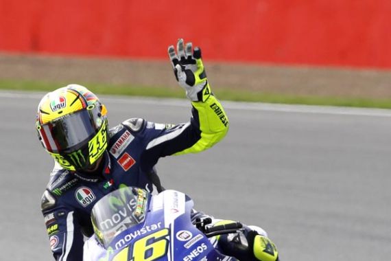 Rossi Patahkan Kutukan di Silverstone - JPNN.COM