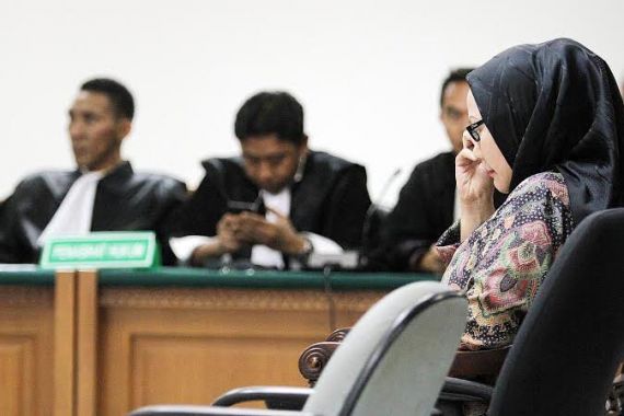 Hakim tak Cabut Hak Politik Ratu Atut - JPNN.COM