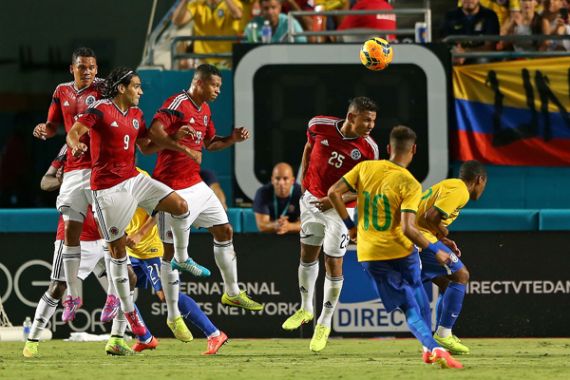Gol Indah Neymar Antar Brasil Sikat Kolombia - JPNN.COM
