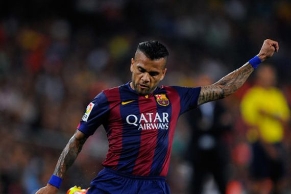 City, MU dan Liverpool Bersaing Gaet Dani Alves - JPNN.COM