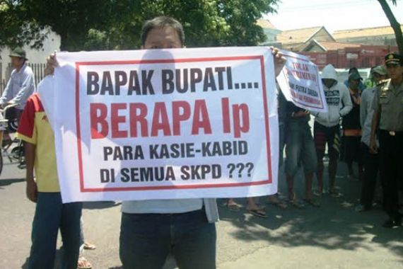 Tukang Becak Protes Syarat IPK Tinggi bagi Pelamar CPNS - JPNN.COM