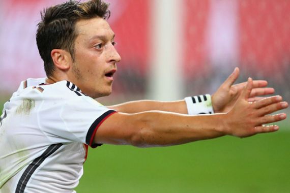 Cedera Lutut, Ozil Absen Tiga Bulan - JPNN.COM