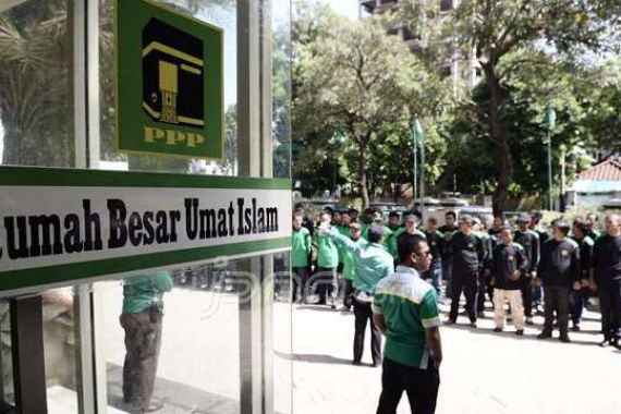 Dekati PDIP, Djan Faridz Datangi Rumah Mega - JPNN.COM