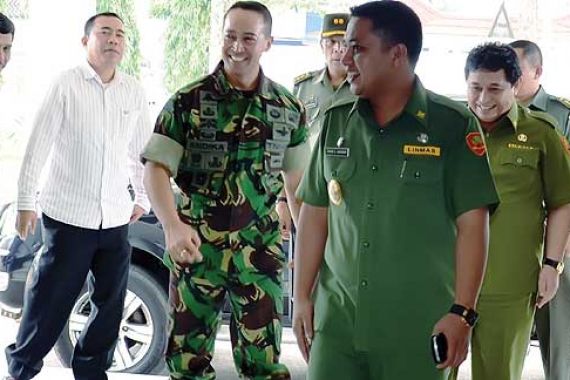 Jokowi Tunjuk Menantu Hendropriyono jadi Danpaspampres - JPNN.COM