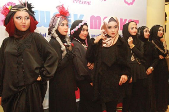 Parade Hijabers di 1 Muharam - JPNN.COM