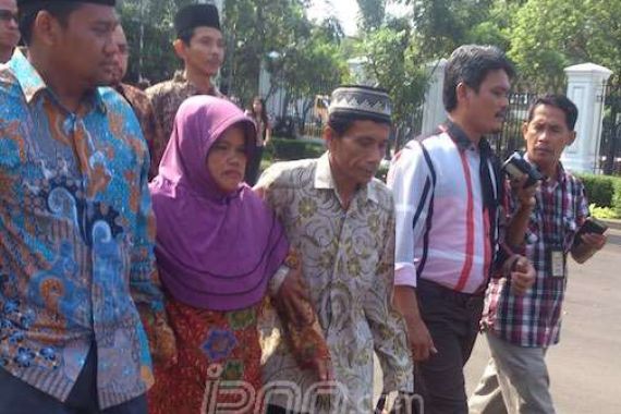 Mursidah Antar Arsyad Melapor ke Mabes Polri Naik Kopaja - JPNN.COM