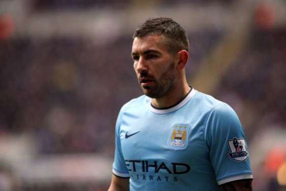 City Kehilangan Kolarov Sebulan - JPNN.COM