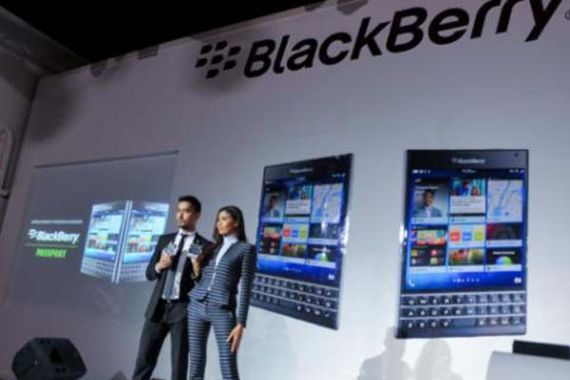 Mulai Hari Ini, BlackBerry Passport Meluncur di Pasaran - JPNN.COM