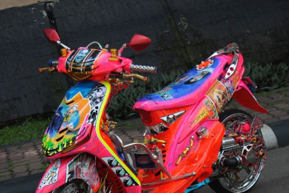 YAMAHA MIO 2007: Wujud Apresiasi Street Art - JPNN.COM