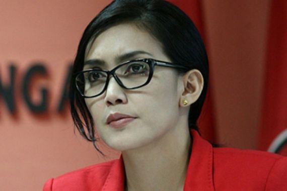Pegang Data, Rieke Minta Jokowi Bersihkan BUMN dari Swasta - JPNN.COM