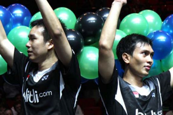 Lakoni Laga Dramatis, Hendra/Ahsan Juara Hong Kong Open - JPNN.COM