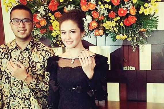 Senang Dilamar Berondong, Revalina Bilang Cocok Sih - JPNN.COM