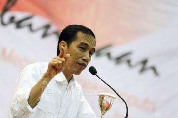 3 Kapal Asing Ditenggelamkan, Jokowi Ingatkan Ucapan Bung Karno - JPNN.COM