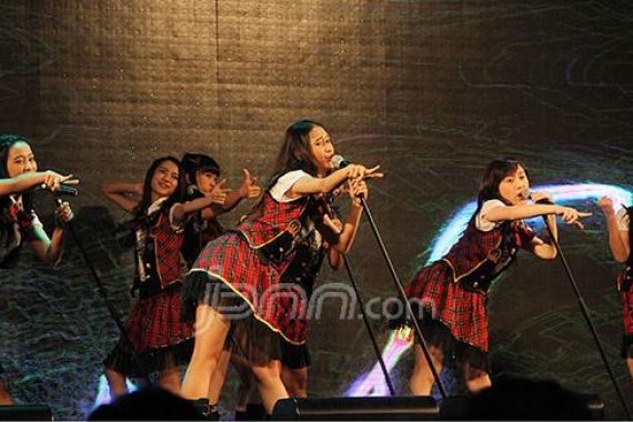 Slank dan JKT48 di Indonesia Wow - JPNN.COM