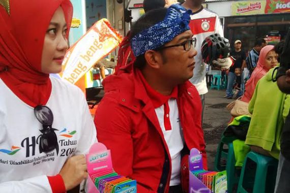 Cara Kang Emil Sukseskan Program Bandung Bersih - JPNN.COM