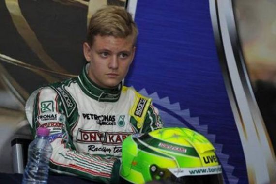 Anak Michael Schumacher Debut di Formula 4 - JPNN.COM