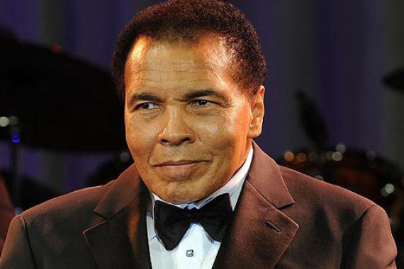 Kena Infeksi Pernafasan, Muhammad Ali Dilarikan ke Rumah Sakit - JPNN.COM