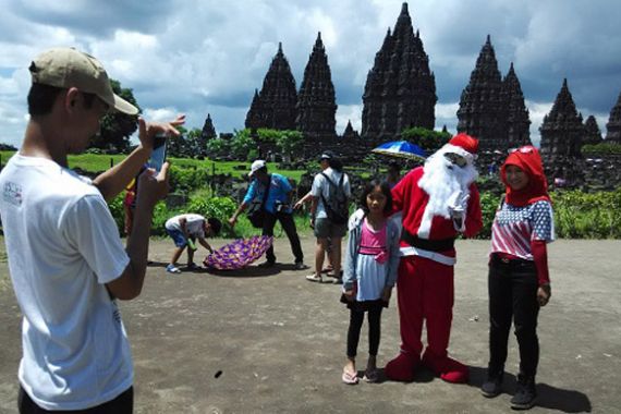 Prambanan Diserbu Ribuan Wisatawan - JPNN.COM