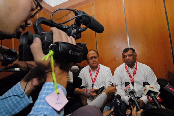 Untuk Keluarga Penumpang, Tony Fernandes Datangkan Pemuka Agama - JPNN.COM