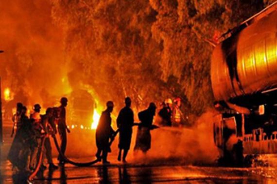 Pusat Perbelanjaan Terbakar, 13 Tewas - JPNN.COM