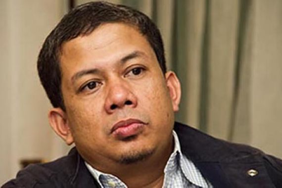 Fahri Hamzah Tuding Jokowi Tak Hargai SBY - JPNN.COM