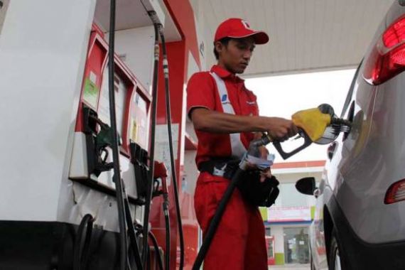 Harga Turun, Premium Langka - JPNN.COM