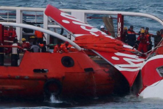 Basarnas: Kapal-kapal Pencari AirAsia QZ8501 Butuh Bekal - JPNN.COM