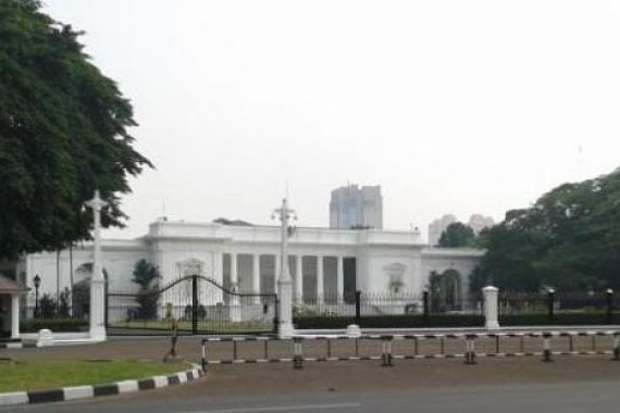 Wakil Rakyat Ancam Berkemah di Istana - JPNN.COM