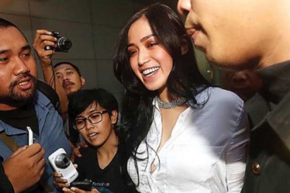 Kado Ultah yang Bikin Jessica Iskandar Terenyuh - JPNN.COM