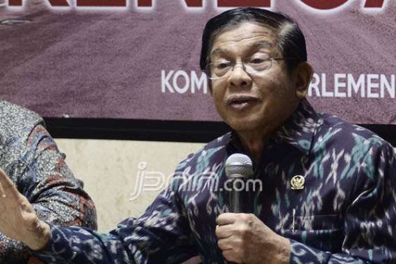 Senator Curigai Tanda Tangan Hak Interpelasi DPR Disalahgunakan - JPNN.COM