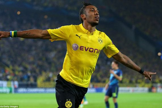 Aubameyang Unjuk Gigi, Dortmund Lepas Dari Juru Kunci - JPNN.COM