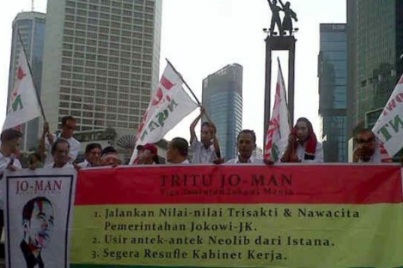 Relawan Demo Jokowi, Tuding Ada Antek Neolib di Istana - JPNN.COM
