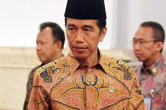 Pulang dari Luar Negeri, Ditanya Soal Kapolri, Jokowi: Sabar - JPNN.COM