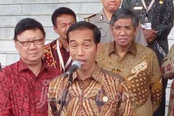 Jokowi Tahu Ada Nama Calon Baru Kapolri dari Media - JPNN.COM