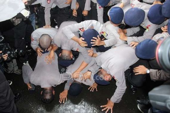 Mabes Tak Perintahkan Polisi Sujud Syukur Sikapi Putusan Prapderadilan - JPNN.COM