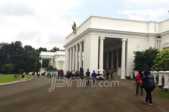 Jokowi Pindah ke Bogor, Warga Pertanyakan Istana Open - JPNN.COM