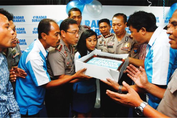 Selamat Ulang Tahun Radar Surabaya - JPNN.COM
