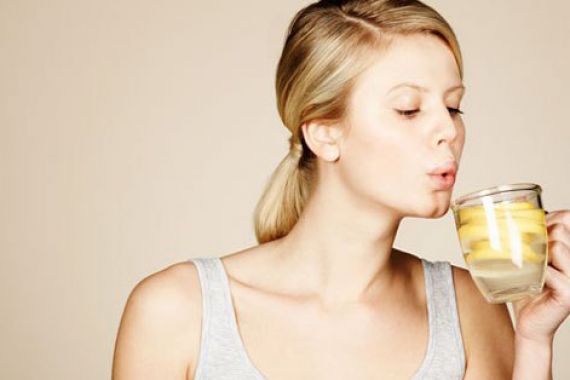 Manfaat Minum Jus Lemon Hangat di Pagi Hari - JPNN.COM