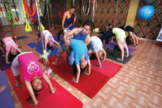 Ini Jenis Yoga yang Bagus Banget buat Anak-anak - JPNN.COM
