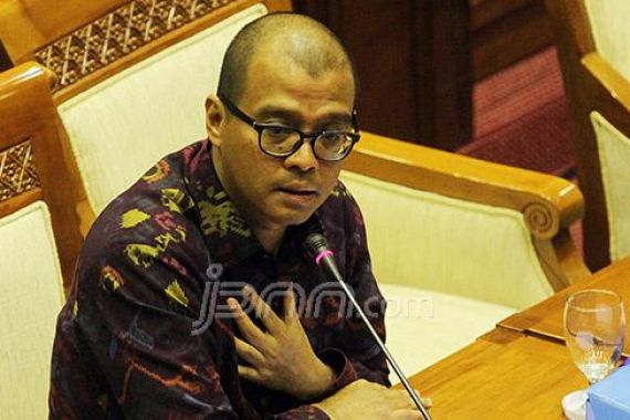 Seskab: Presiden Minta Kajian Soal Golkar dan PPP - JPNN.COM