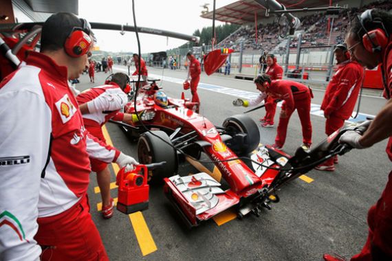 Ferrari Mulai Tunjukkan Diri sebagai Pengganti Red Bull - JPNN.COM
