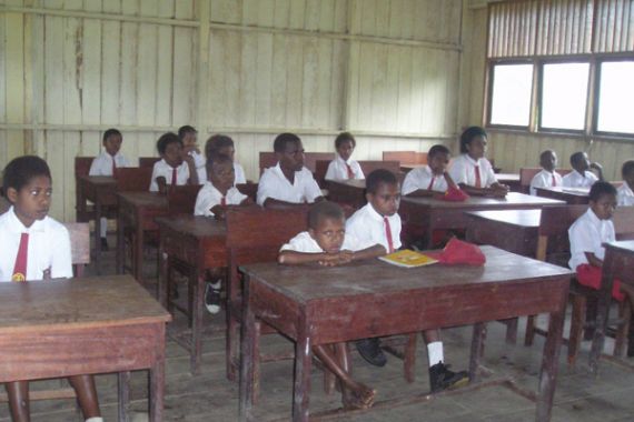 Memilukan..63 Murid SD di Papua Barat Hanya Diajar Seorang Guru - JPNN.COM