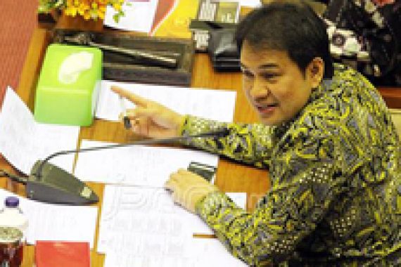 Tentukan Nasib Badrodin, DPR Minta Saran LSM - JPNN.COM