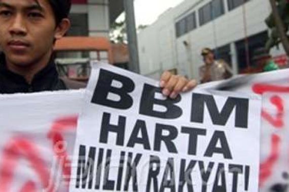 Sopir Angkot Ancam Mogok jika Tarif Tak Ikut Naik - JPNN.COM