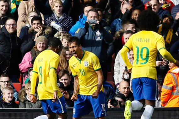 Firmino Bawa Brasil Petik 8 Kemenangan Beruntun - JPNN.COM